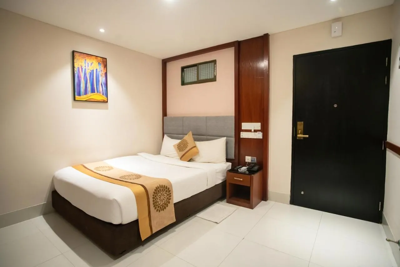 Jatra Hotel Grand Royal Dhaka 4*,